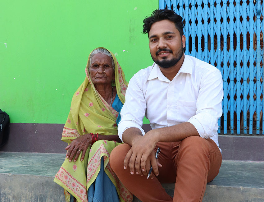 Amar and Fekhana, Action Against Hunger staff member and volunteer fighting hunger in Nepal.