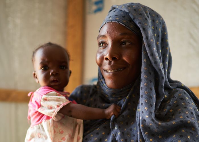 Djawahir and her daughter Inass, Sudanese refugees.